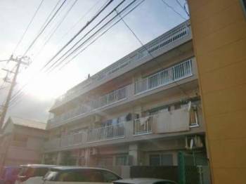大島コーポ外観6｜敷地には駐車場もあります。