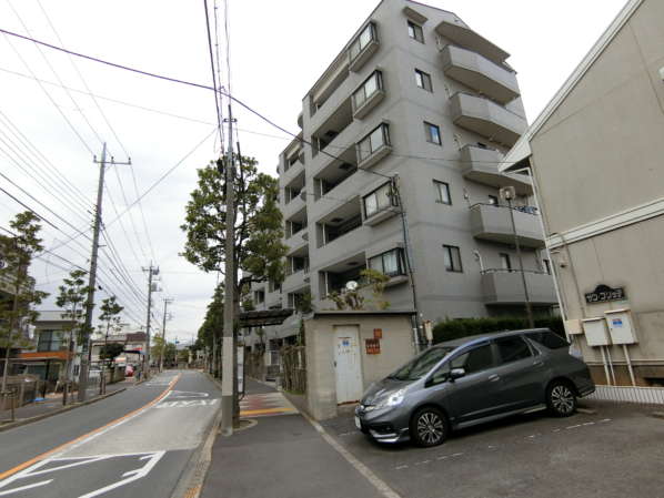 エクレール篠崎外観・共用部9｜周辺は概ね静かな住宅街となっています。