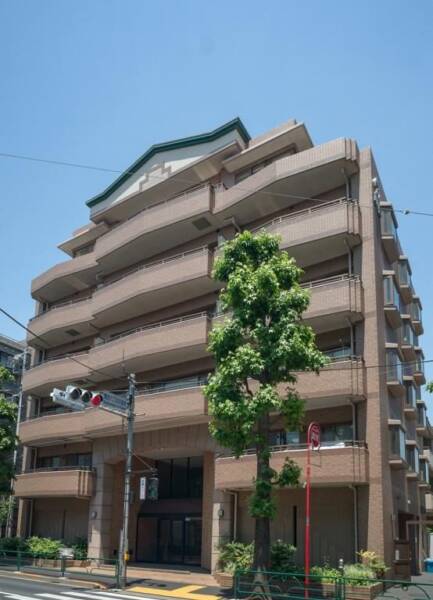 朝日クレス・パリオ上鷺宮外観｜朝日クレスパリオ上鷺宮は平成９年築の６階建てのマンションです。「下井草」駅から徒歩９分の静かな住宅地です。