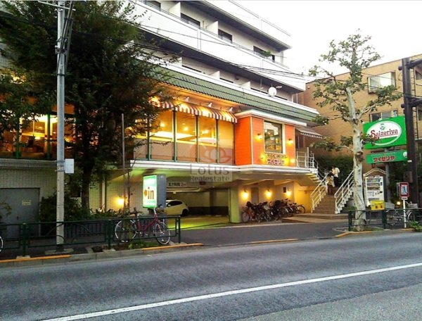 サイゼリヤ 西落合店｜徒歩1分に「サイゼリヤ 西落合店」があります。