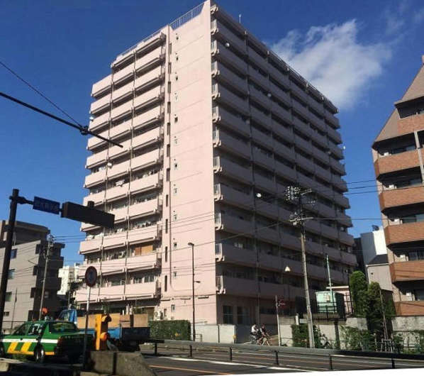 方南町コーポビアネーズ外観｜方南町コーポビアネーズは１２階建ての大規模マンションです。環七通り沿いにあります。