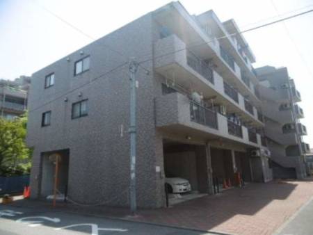 サニーハウス竹ノ塚3｜外壁タイル貼りの綺麗なマンションです。