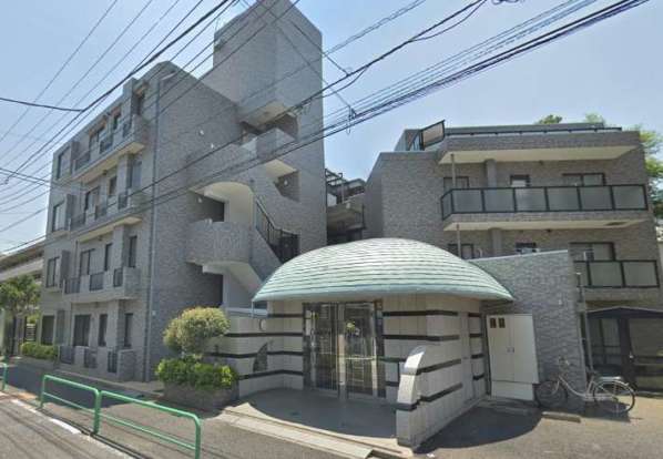 キャニオングランデ鷺ノ宮セカンドステージ外観１｜第一種低層住居専用地域内の4階建て低層マンションです。周辺は閑静な住宅街ですが、徒歩5分圏内に小中学校、コンビニ、スーパー、公園などあり、子育て世代にもお勧めです。