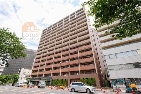 クレストフォルム上野の杜外観２｜クレストフォルム上野の杜は平成１６年築、１５階建てのマンションです。