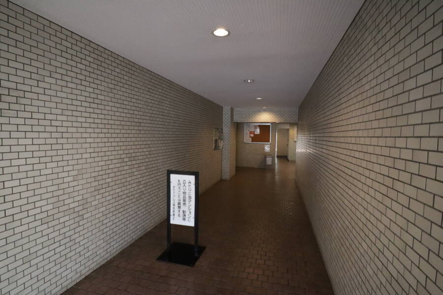 ダイアパレス錦糸町第２共用部1｜エントランス内部の共用部です。