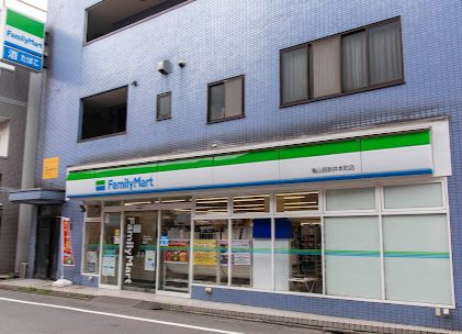 ファミリーマート 亀山西新井本町店｜徒歩1分に「ファミリーマート 亀山西新井本町店」があります。