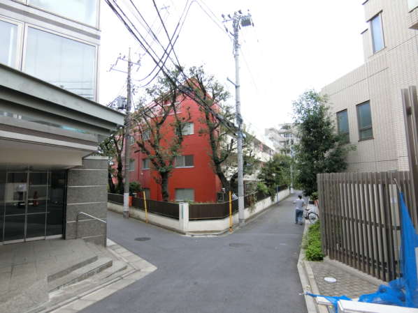 サニーハウスさぎの宮外観・共用部7｜サニーハウスさぎの宮は西武新宿線「鷺ノ宮」駅徒歩５分です。