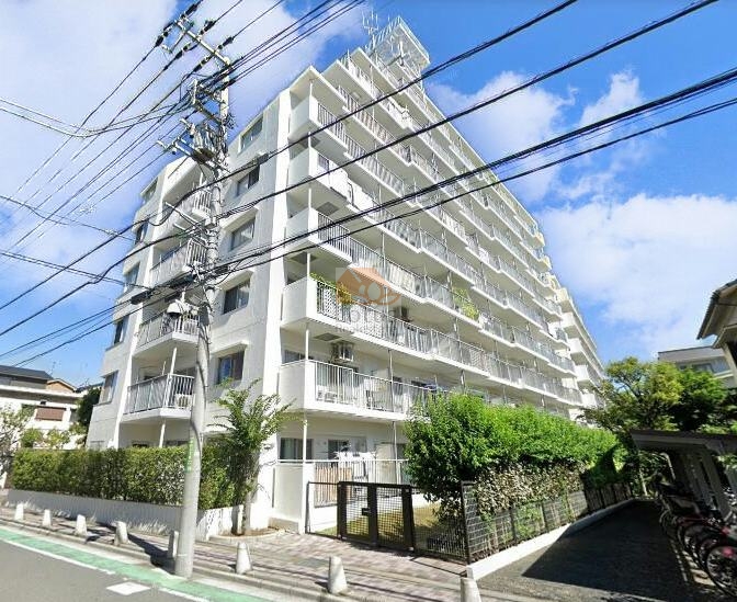 ルモン王子北は昭和61年築、9階建てのマンションです。
