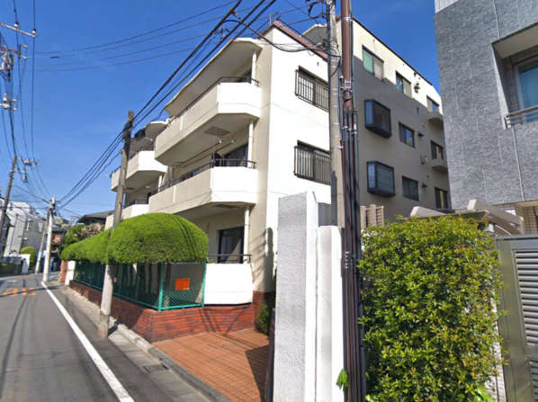 メゾンロリエ外観１｜メゾンロリエは４階建てのマンションです。最寄り駅は中野坂上駅です。