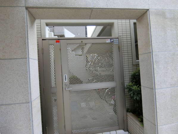 アトラスステイシア森下外観共用部6｜駐輪場です。