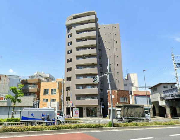 ルミエール千住外観２｜ルミエール千住は平成１４年築、１１階建てのマンションです。