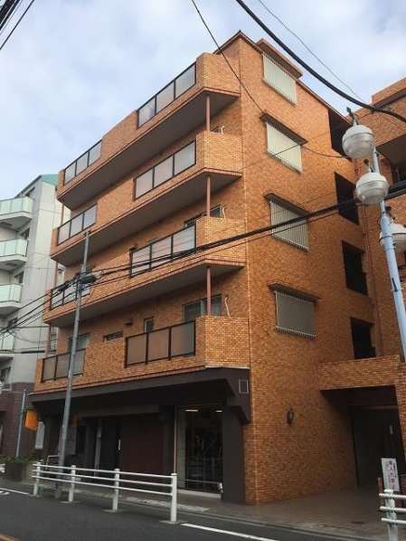 ハイネス久我山外観6｜ハイネス久我山は５階建てのマンションです。人見街道沿いにあります。「久我山」駅から徒歩２分の立地です。