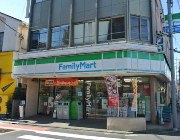 ファミリーマート 富士見ケ丘店600