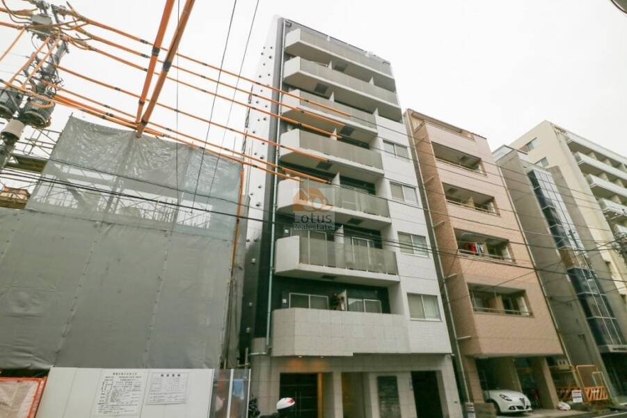 スパシエルクス両国外観１｜スパシエルクス両国は、平成１９年築、９階建てのマンションです。