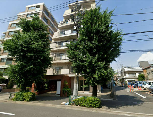 リレント白山外観１｜リレント白山は昭和５５年築の７階建てです。千川通りに面しています。白山駅、春日駅、後楽園駅などが徒歩圏内です。
