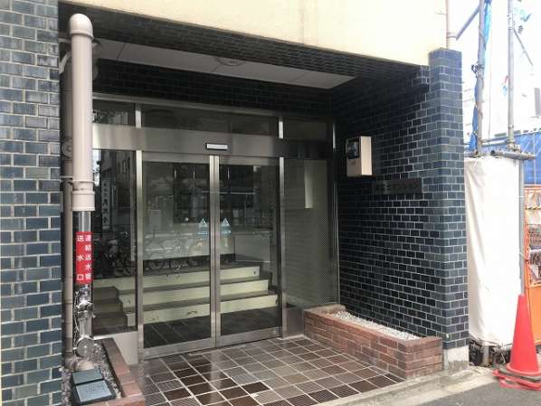 美富士マンション外観3｜エントランスです。