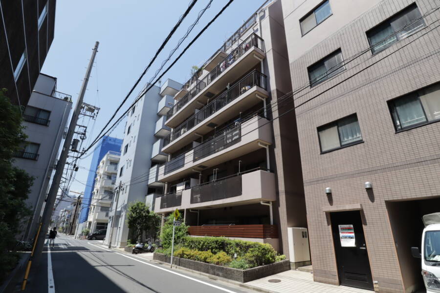 エスバイエルマンション錦糸町外観2｜JR「錦糸町」駅が利用可です。