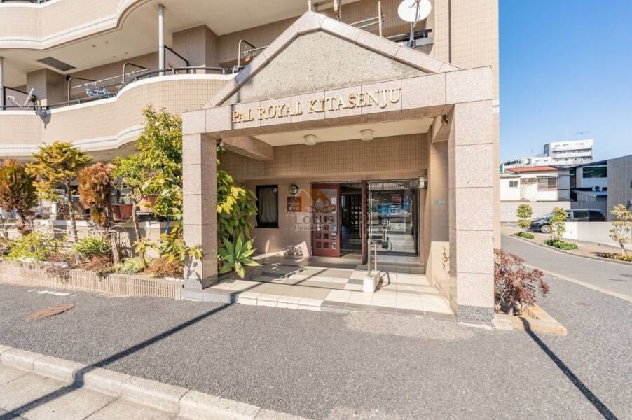 パルロイヤル北千住エントランス１