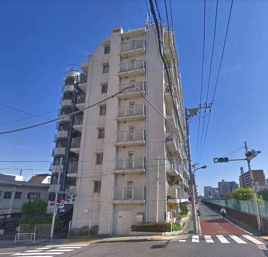 亀戸天神リリエンハイム外観1｜「押上」駅から徒歩１１分、「錦糸町」駅徒歩１６分、「亀戸」駅徒歩１６分です。「オリナス錦糸町」や「東京スカイツリー」も徒歩圏内です。