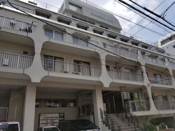 代々木スカイハイツ外観｜代々木スカイハイツは昭和４９年築、６階建てのマンションです。