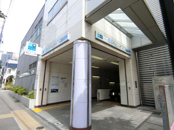ＧＨマンションアプローチ1｜ＧＨマンションの最寄り駅の一つは半蔵門線・都営浅草線・京成線・スカイツリーラインが重なる「押上駅」です。徒歩１１分のアプローチです。