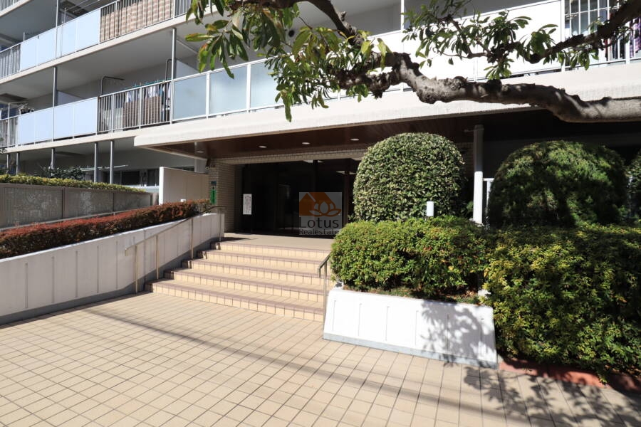 エントランスハイラーク木場2｜管理の行き届いたマンションです。