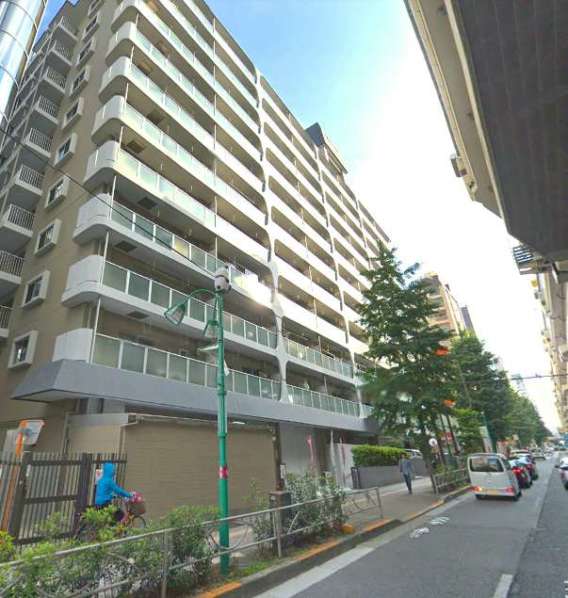 笹塚サンハイツ外観｜笹塚サンハイツは甲州街道沿いに面した１１階建てのマンションです。京王線「笹塚」駅から徒歩３分の便利な立地です。
