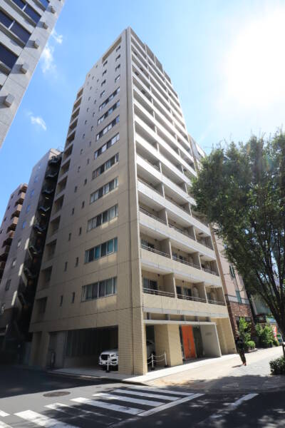 東日本橋デュープレックスポーション外観1｜東日本橋デュープレックスポーションは平成17年築、15階建てのマンションです。