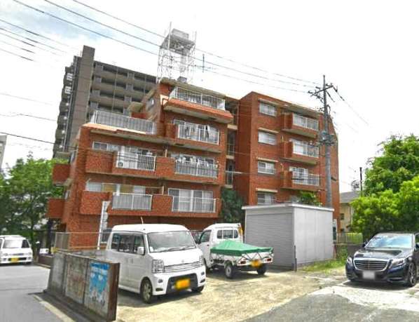 第一竹の塚マンション外観１｜第１竹ノ塚マンションは５階建てのマンションです。おお通りに面していない静かな住宅地です。