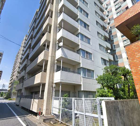 サンコート中村北外観5｜南側は住宅街に向いていて日当たりも良好です。