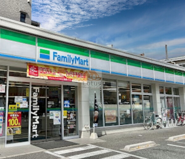 ファミリーマート 高野台二丁目店｜徒歩2分に「ファミリーマート 高野台二丁目店」があります。
