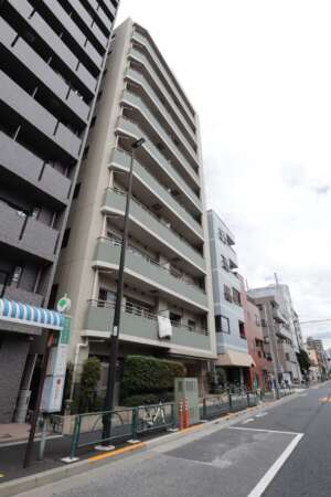 ミオカステーロ住吉南外観1｜建物は清洲橋通りに面してしています。