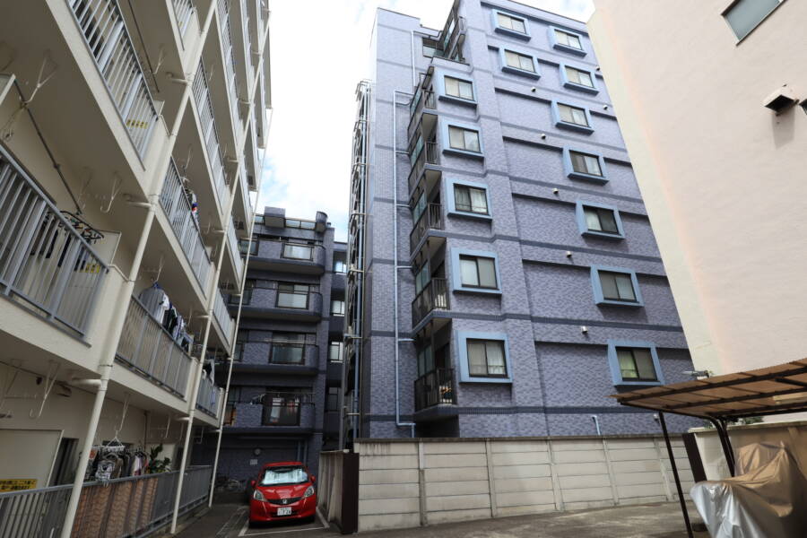 セザール本所吾妻橋外観3｜三目通りから一本入った住宅地にあります。近くにスーパーがあり便利です。