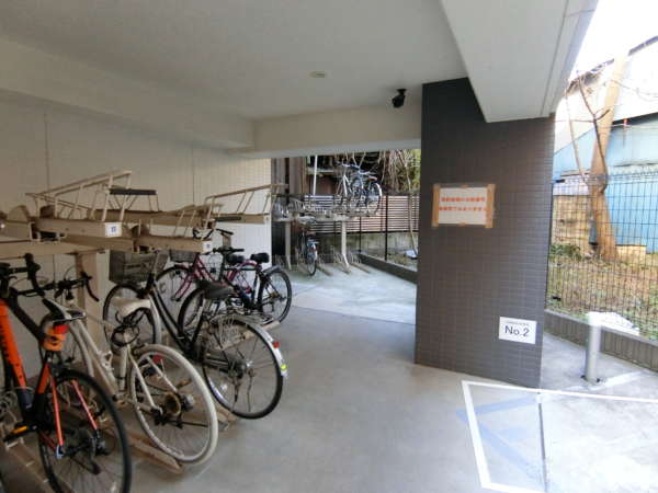 アイル東京向島弐番館外観共用部5｜駐輪場はこのような感じでした。