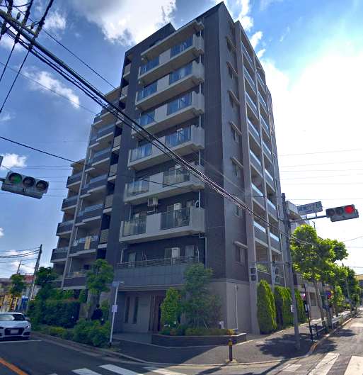 キャヴィム綾瀬外観１｜キャヴィム綾瀬は平成２４年築の９階建てマンションです。東綾瀬公園に近く落ち着いた住環境です。