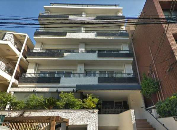 上原ハウス外観｜上原ハウスは７階建てのマンションです。「代々木上原」駅から徒歩２分の好立地です。