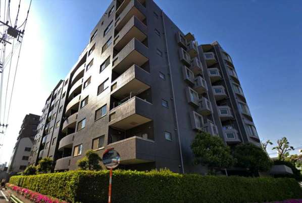 コスモ亀戸アネックス外観２｜コスモ亀戸アネックスは平成元年築の８階建てのマンションです。「亀戸」駅から徒歩９分です。大通りから一本入った位置にあり周辺は静かな住環境です。