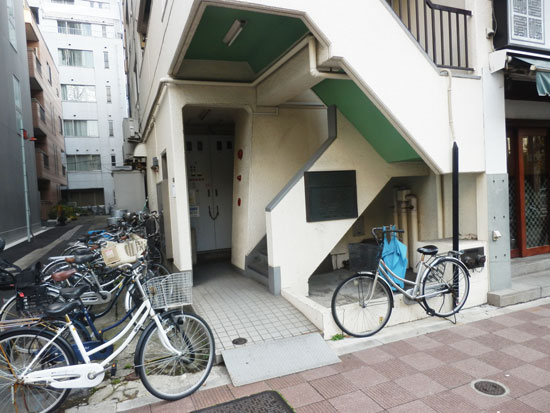 ライオンズマンション入船エントランス｜エントランスです。