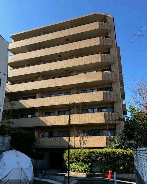ラフォルム神楽坂外観2｜ラフォルム神楽坂は平成１１年築の８階建てのマンションです。