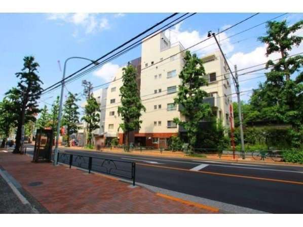 ダイアパレス高橋外観１｜ダイアパレス高橋は６階建てのマンションです。京王線「笹塚」駅から徒歩９分、「幡ヶ谷」駅からも徒歩９分です。