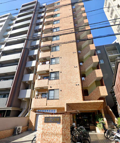 ワコーレ田端は昭和６０年築１１階建てのマンションです。明治通り沿いに立地しています。山手線「西日暮里」駅、「田端」駅、京成線「新三河島」駅、日暮里舎人ライナー「赤土小学校前」駅が利用可です。