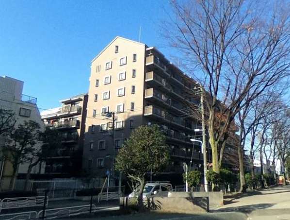 朝日クレスパリオ門前仲町東館外観５｜朝日クレスパリオ門前仲町東館は平成８年築９階建てのマンションです。
