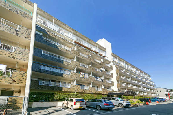 目白台コーポ外観２｜目白台コーポは昭和45年築、7階建てのマンションです。