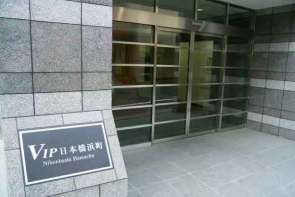 ＶＩＰ日本橋浜町エントランス｜エントランスです。オートロック完備しているので安心です。