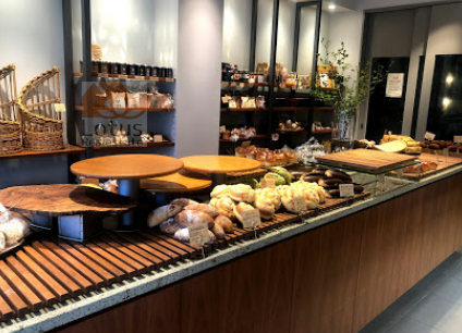 ナカヤパン 本店｜徒歩1分にパン屋さん「ナカヤパン 本店」があります。あんぱんが有名です。