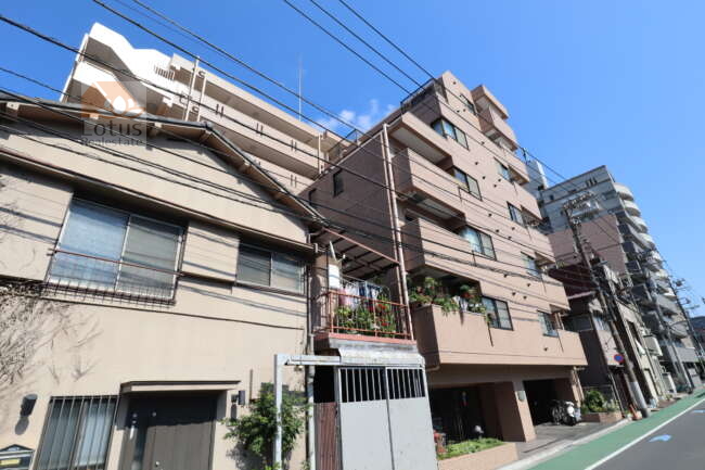 クレアメゾン天神橋外観2｜天神橋からも近く、視認性のよいロケーションです。