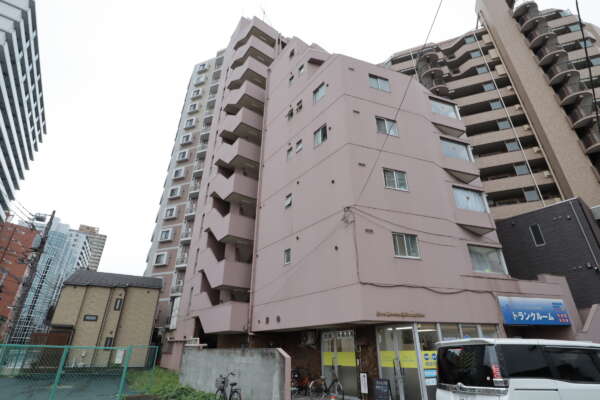 ライオンズマンション三河島外観1｜ライオンズマンション三河島は１０階建てのマンションです。都電荒川線「荒川区役所前」駅からは徒歩１分です。
