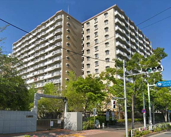 清新南ハイツ１８号棟外観１｜１８、１７号棟です。