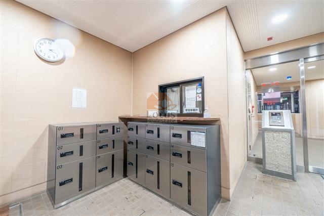 メゾンドール錦糸町ツイン共用部３｜宅配ボックスもあります。