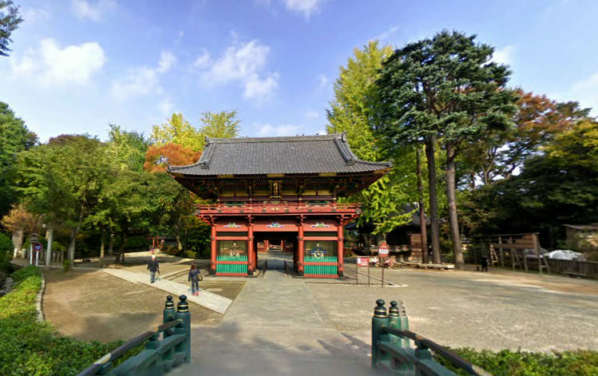 グランドメゾン根津-根津神社１｜徒歩2分に「根津神社」があります。つつじの名所ですね。